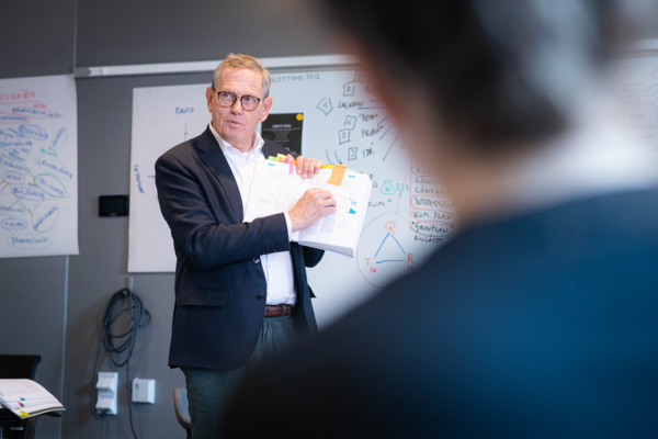 Bo Tonnquist föreläser