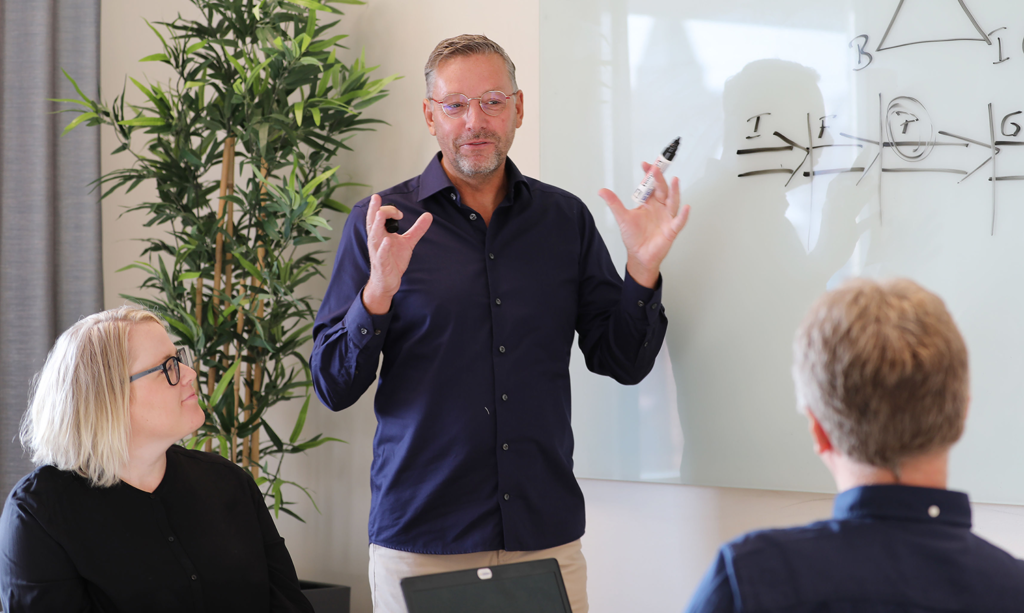 Peter Davidson föreläser